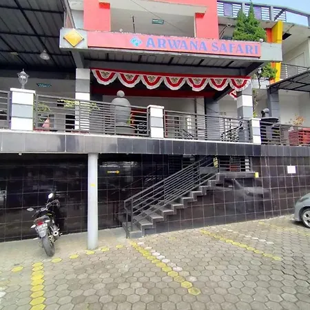 Hotel Arwana Safari Puncak Redpartner-3