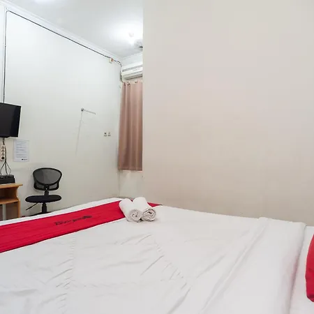 RedDoorz Plus near RS PMI Bogor-3