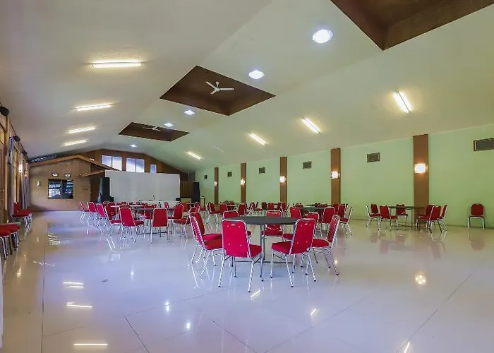 Oyo 917 Cansebu Amazing Camp & Resort Bogor, Indonesia