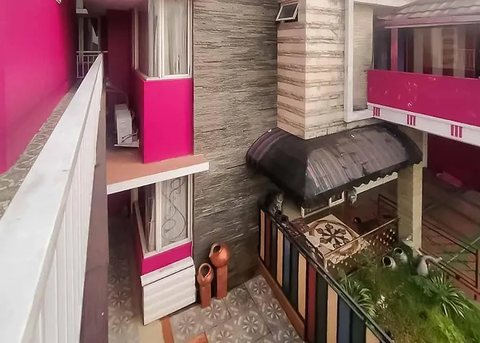 d'H Mansion La Rosa Syariah Sentul RedPartner
