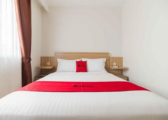 RedDoorz Plus near Pasar Anyar Bogor