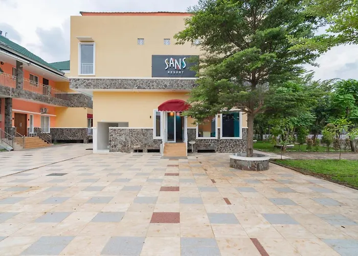 Sans Resort Parung