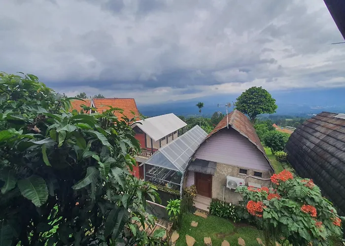 Villa Lumbung Salak