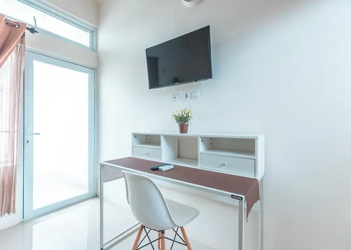 OYO Life 2658 Kost Rasyamada
