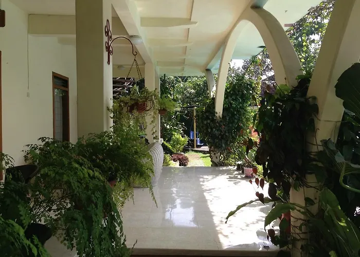 The Garden Syariah Hotel dan Restaurant